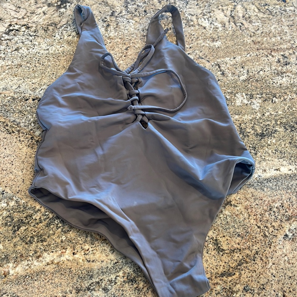 NWOT swimsuit large